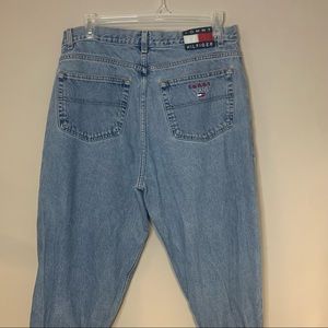 Vintage 1990s Tommy Hilfiger Freedom Blue Jeans w/ Big Flag Patch 38 x 30
